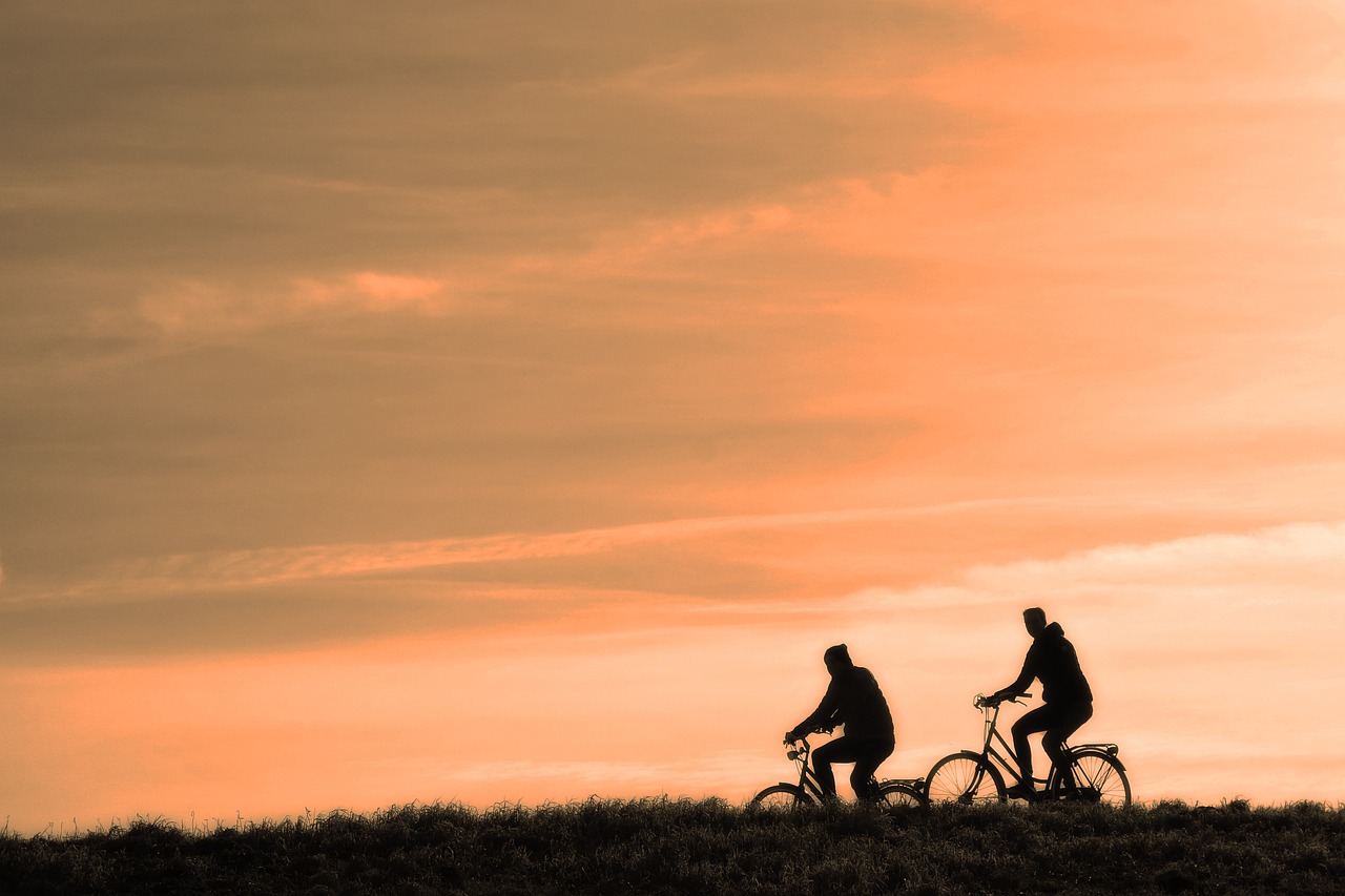 cyclist-3202481_1280